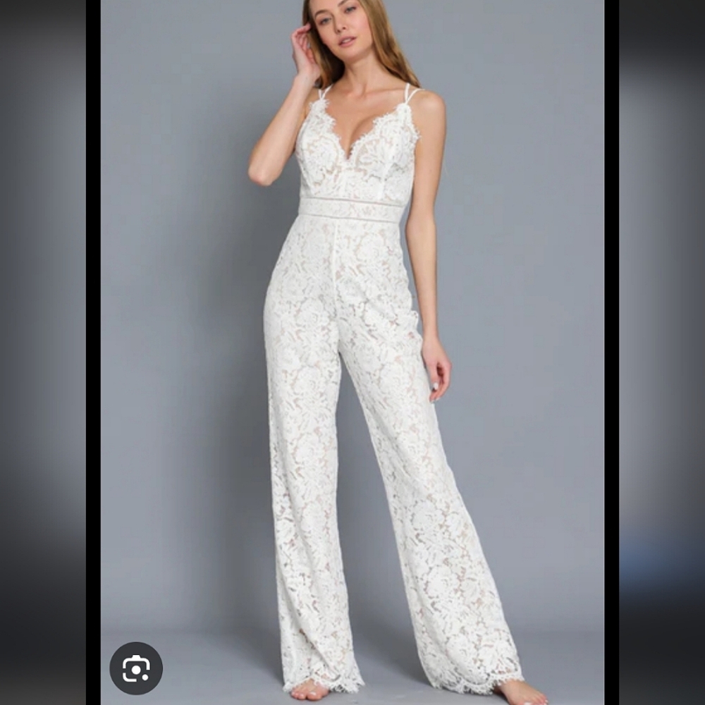 Aakaa Ivory Lace Spaghetti-Strap Wide-Leg Jumpsuit